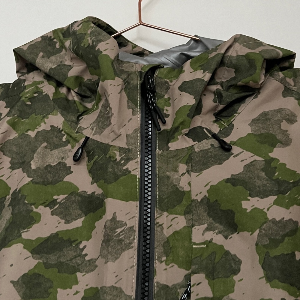 Burton GoreTex Multipath Rain Jacket - Picture 2 of 7